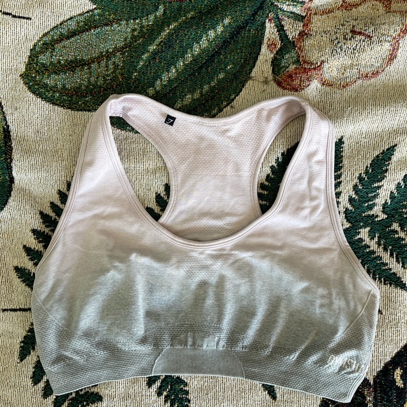 Set of 3 gymshark sports bras size L - Picture 4 of 10